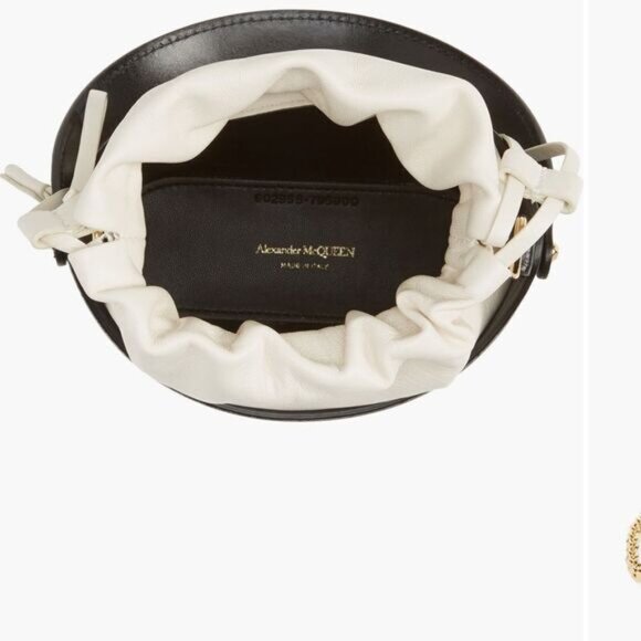 Alexander McQueen Mini The Rise Leather Bucket Bag - Picture 6 of 11